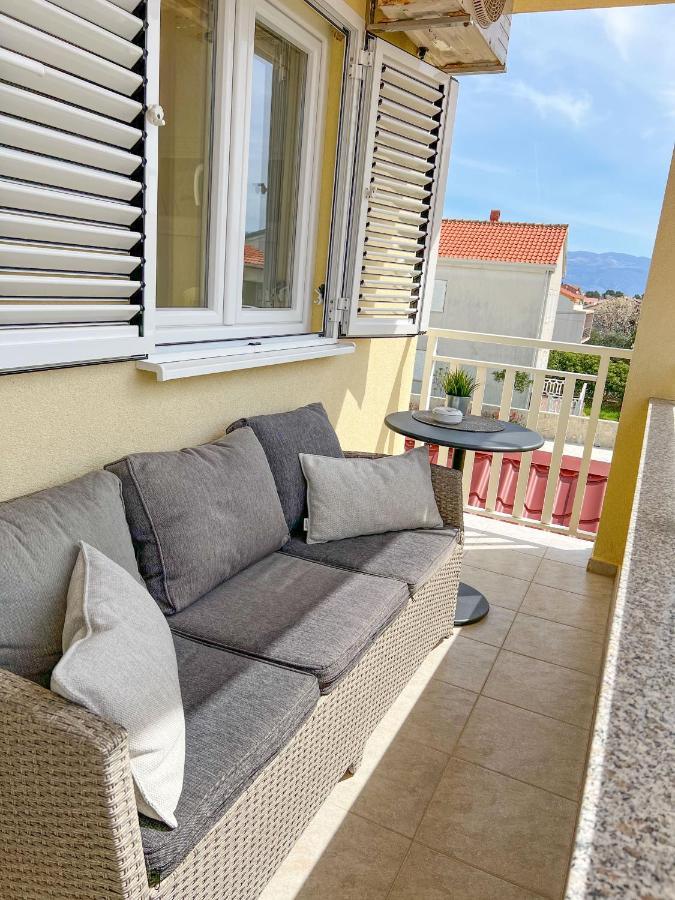 Apartment Baska Mit Poolarea - Krk, Kroatien Eksteriør billede