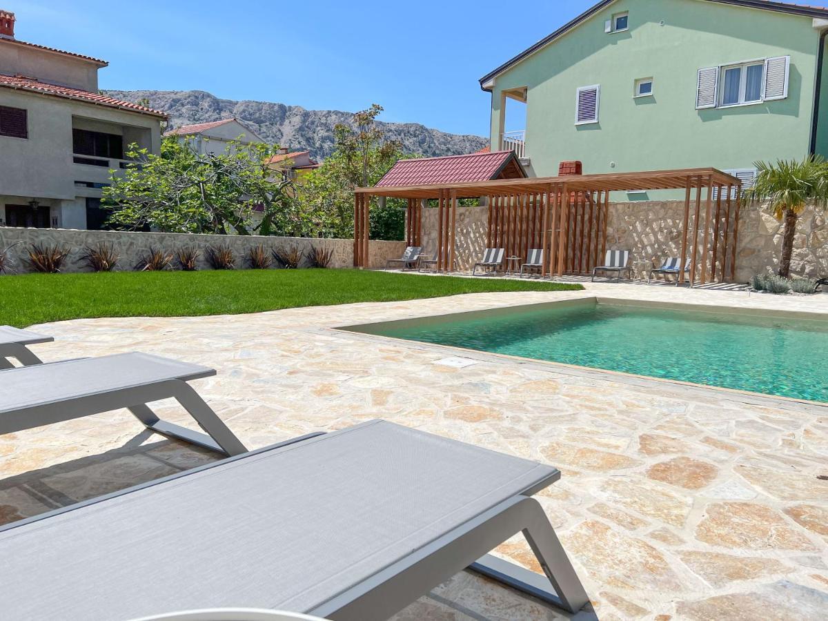 Apartment Baska Mit Poolarea - Krk, Kroatien Eksteriør billede