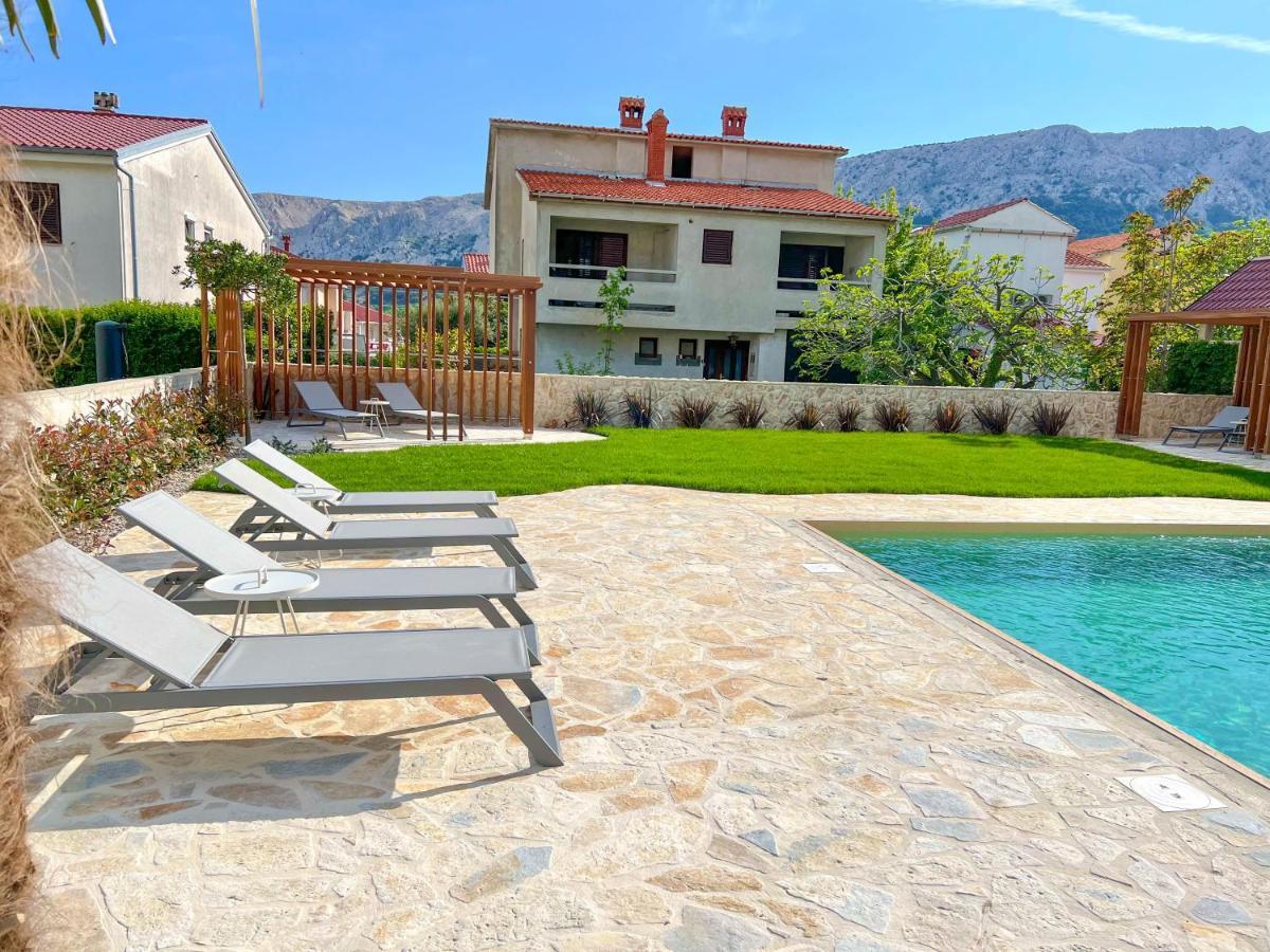 Apartment Baska Mit Poolarea - Krk, Kroatien Eksteriør billede