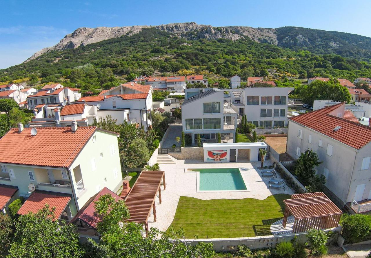 Apartment Baska Mit Poolarea - Krk, Kroatien Eksteriør billede