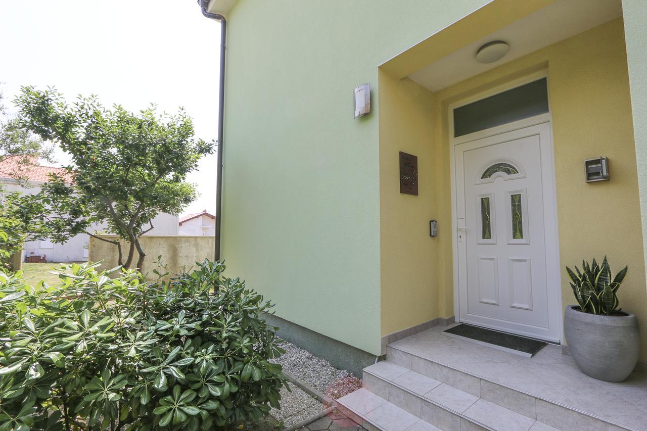 Apartment Baska Mit Poolarea - Krk, Kroatien Eksteriør billede